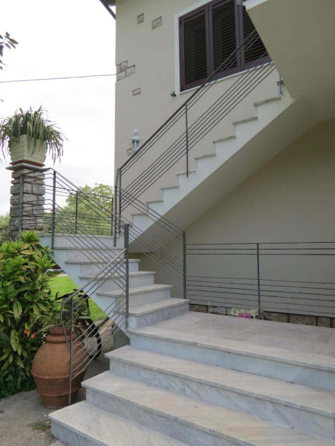 Casa Vacanze “Bouganville” Loc Avane Pisa Веккьяно Экстерьер фото