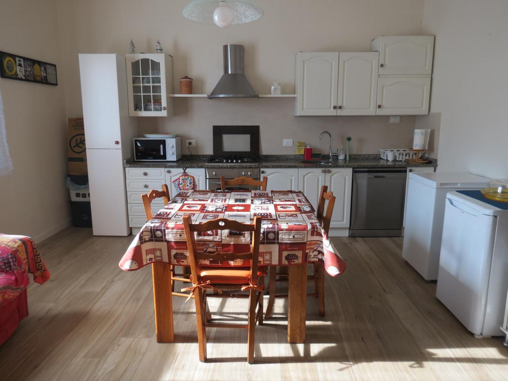 Casa Vacanze “Bouganville” Loc Avane Pisa Веккьяно Экстерьер фото