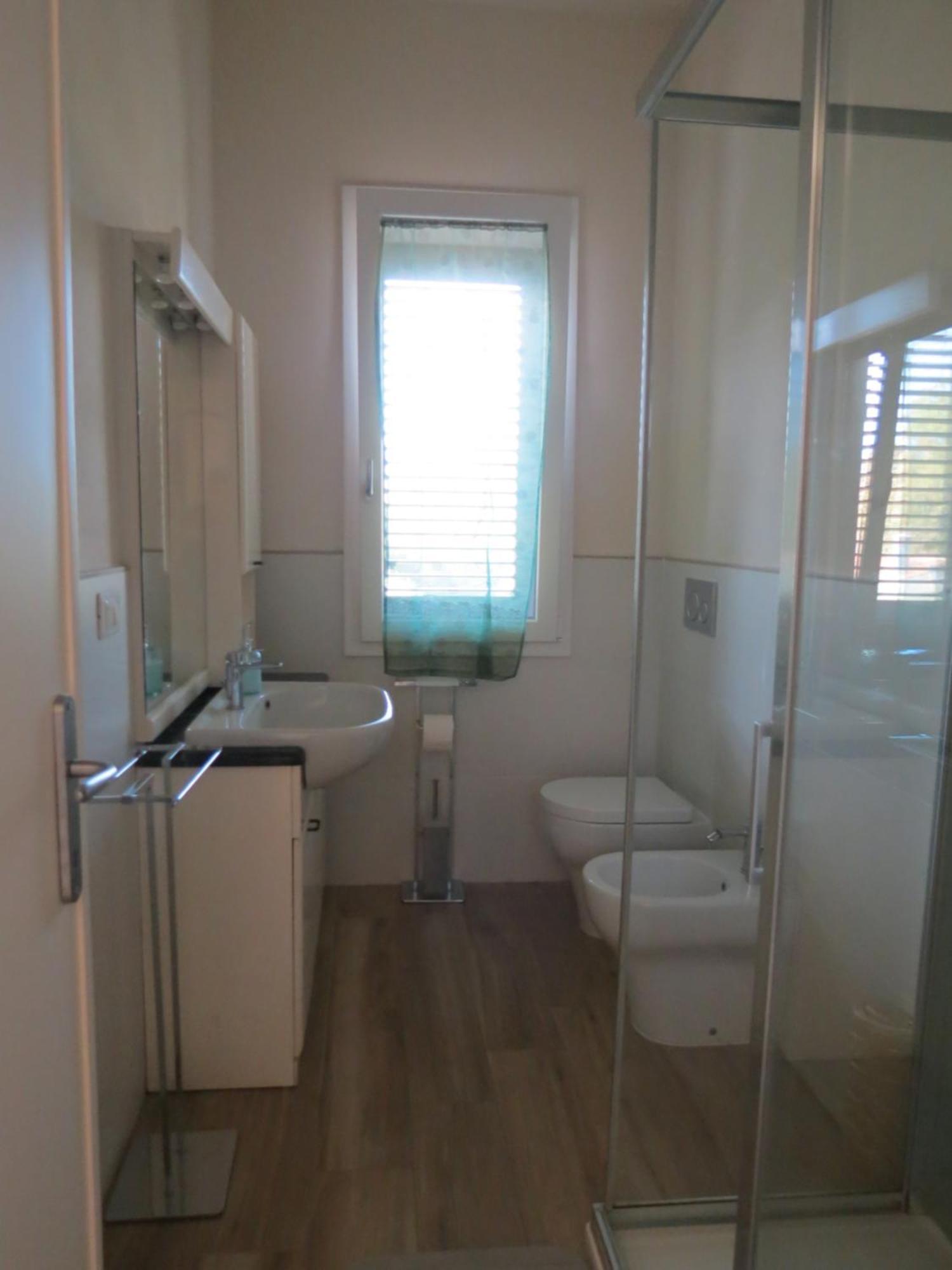 Casa Vacanze “Bouganville” Loc Avane Pisa Веккьяно Экстерьер фото