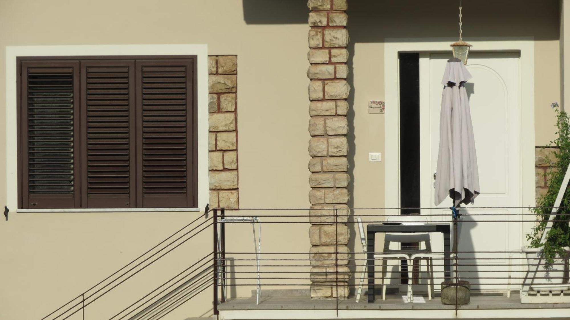 Casa Vacanze “Bouganville” Loc Avane Pisa Веккьяно Экстерьер фото